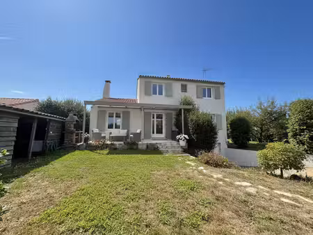 vente maison 7 pièces  125.00m²  dompierre