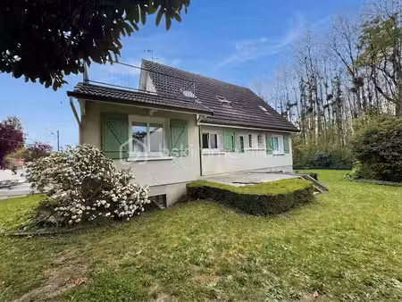 maison traditionnelle de 147 m² à saint-germain-les-arpajon
