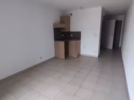 location appartement 1 pièce 24m² sete 34200
