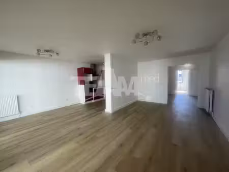 location appartement 4 pièces 86m² sete 34200