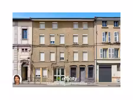 immeuble 21 pièces - 457 m²