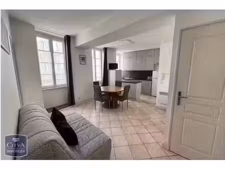 appartement à louer 2 pièces 40.92 m² - la rochelle (17) - 750€