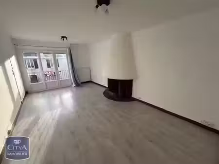 maison à louer 5 pièces 111.47 m² - mehun-sur-yèvre (18) - 750€