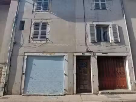 maison de village à arinthod (39240)