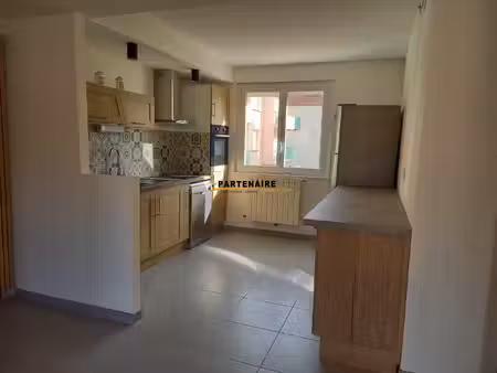 location appartement 4 pièces 71m² tain l hermitage 26600