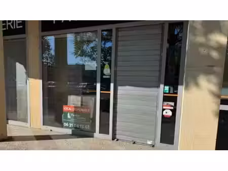 vente commerce anse 69480 150m²