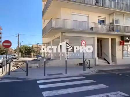 location local commercial 115m2 canet-en-roussillon 66140 - 4500 € - surface privée