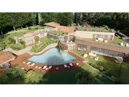 mougins - le parc: 10.046 m2 terrain avec villa 327 m2 ou villa neuf 1040 m2 avec piscine 