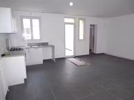 location maison 5 pièces 101 m² à le mans (72000)