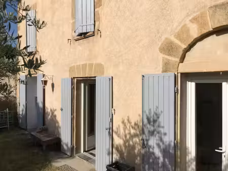 maison avec jardin au coeur du village de rognes