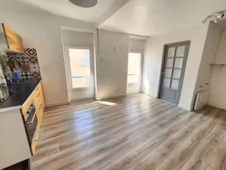 vente appartement 3 pièces 49 m² à saint-chamas (13250)  149 000 €