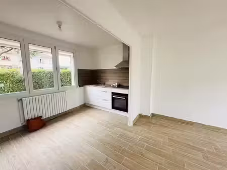 location maison 5 pièces 71 m2 à saint-quentin