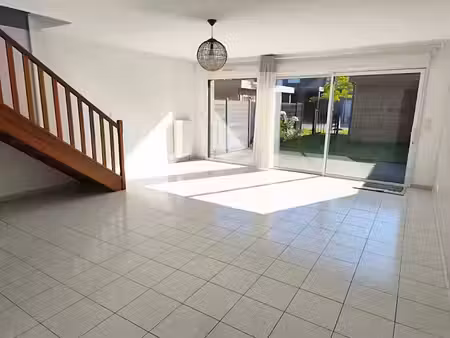 location maison 4 pièces 106.44 m² à bousbecque (59166)  1 200 €