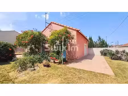 location maison 5 pièces 84 m² à orange (84100)  935 €