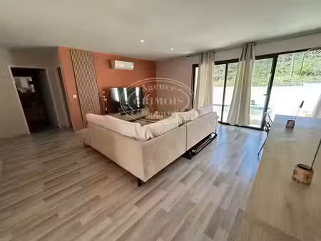 location villa 4 pièces 87 m² à thézan-des-corbières (11200)  1 300 €