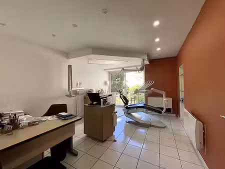 location locaux professionnels 0 pièces 95 m² à perigueux (24000)  950 €