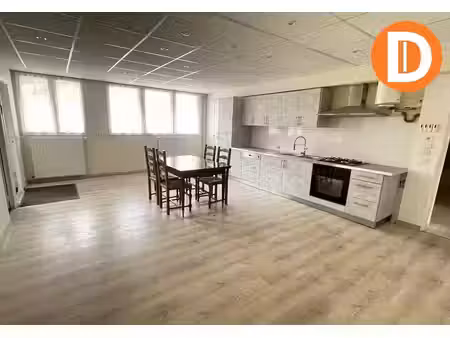 location appartement 3 pièces 104m²