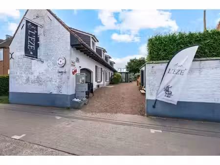commercieel te koop in zottegem met 2 slaapkamers
