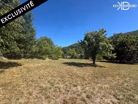 terrain a batir 3.000m² à thueyts