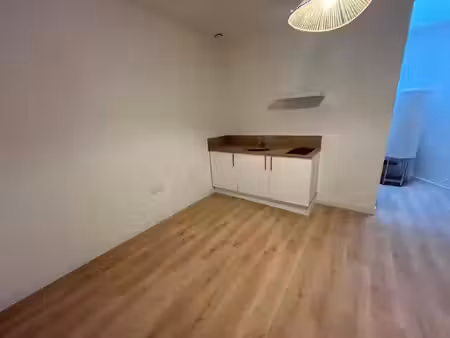 location appartement 1 pièces 24 m2 à perpignan