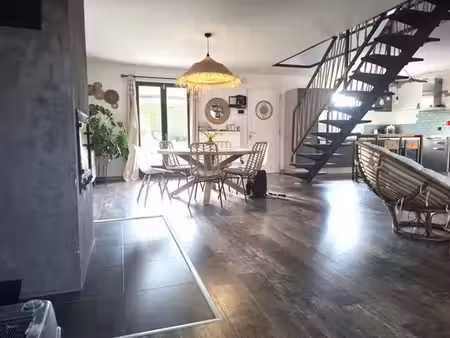 maison de prestige de 128 m2 en vente entrelacs  auvergne-rhône-alpes