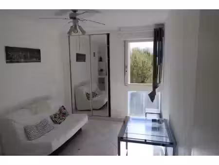 location appartement 1 pièce 15 m² à marseille 8 (13008)