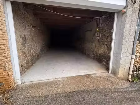 location commerce 50 m² à valensole (04210)