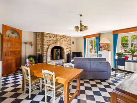 superbe maison dans un village très recherché