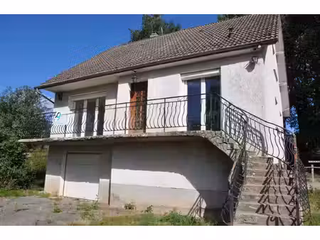 beau pavillon avec 4 chambres à rafraichir  terrain de 2001 m2