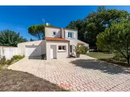 vente maison 5 pièces 157 m² à perigny (17180)  575 000 €