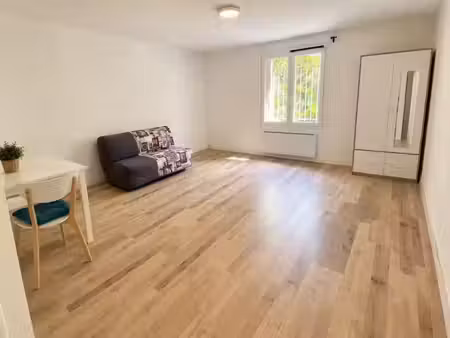 vente appartement 1 pièce 37 m² nîmes (30900)