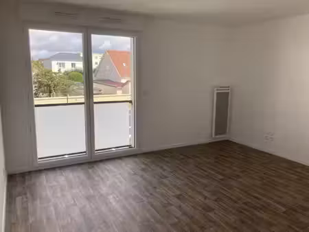 location appartement 1 pièce 25m² ifs 14123