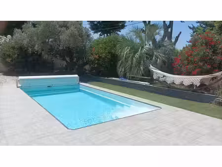 villa plain pied piscine