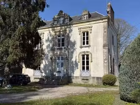 vente demeure d'exception à mayenne (53100) : à vendre / 300m² mayenne