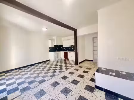 location appartement 3 pièces 72 m² à bessan (34550)