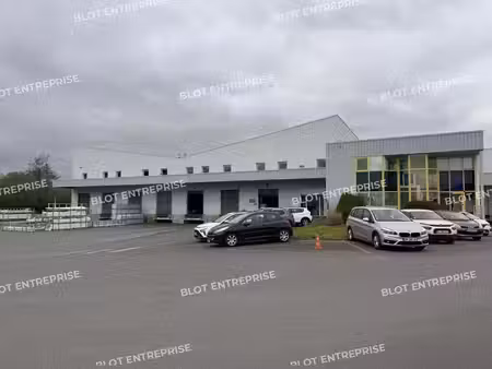 location bureaux vezin le coquet 35132 8000m²