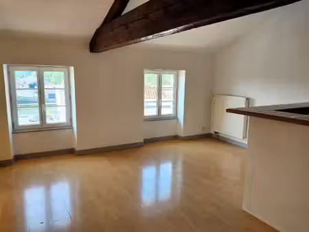 location appartement 3 pièces 76m² jarnac 16200