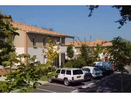duplex t3 dans résidence fermée avec piscine