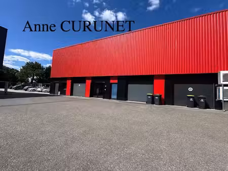 vente locaux professionnels 240 m² à vannes (56000)  535 600 €