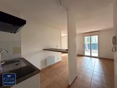 location appartement 1 pièce 29m² vedene 84270