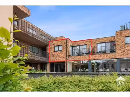 magnifique appartement 2 chambres avec terrasse et garage