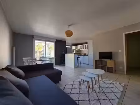 location meublée appartement 3 pièces 65 m² à montpellier (34000)  952 €