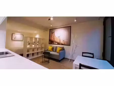 studio meublé full équipé (charges et wifi compris)