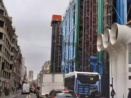 location commerce paris 75003 163m²