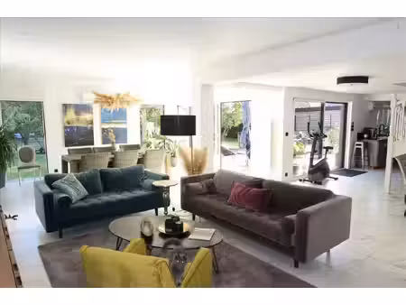 maison individuelle semi plain pied 5 pièces 140 m2