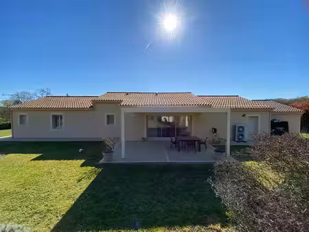 maison contemporaine 153 m² avec piscine proche commerces