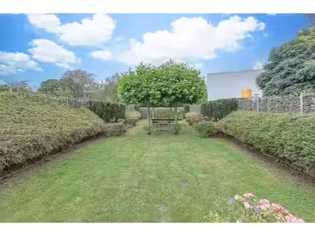 maison avec jardin et finition exceptionnelle