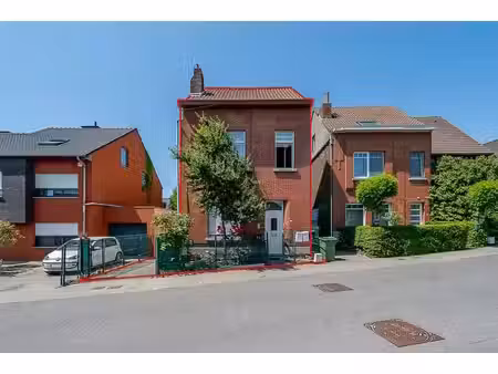 propriete avec 2 logements autorises