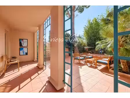 magnifique appartement rénové terrasse et jardin privés
