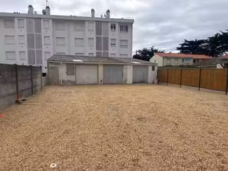 vente garage et parking à saint-jean-de-monts (85160) : à vendre / saint-jean-de-monts